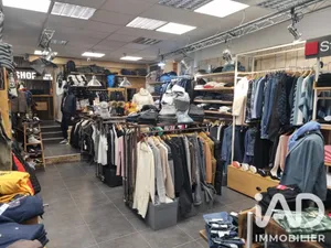 Clothing, Textiles in Le Bourg-d'Oisans (38520)
