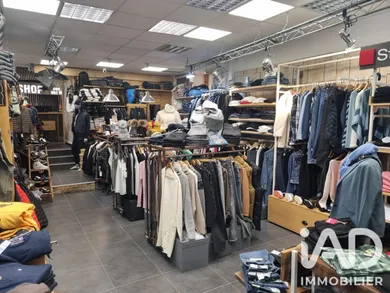 Clothing, Textiles in Le Bourg-d'Oisans (38520)