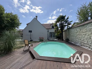 Maison traditionnelle à Maule (78580)