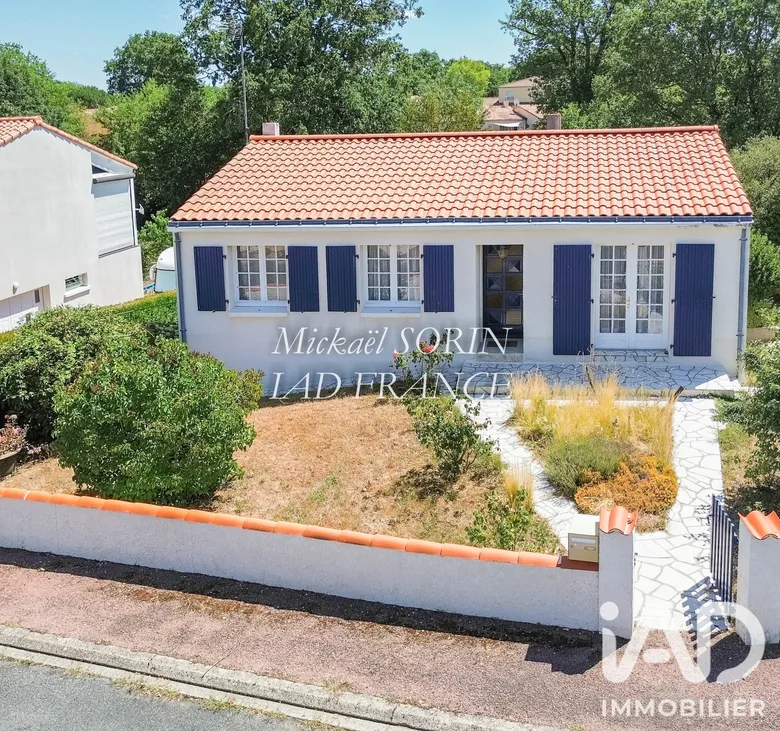 Maison 3 pièces 95 m² · à La Chaize-le-Vicomte · 95 m² · 130 000 €