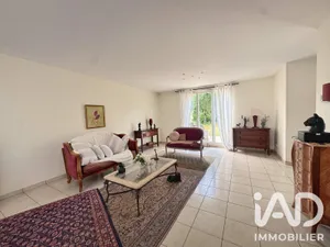 House in Magny-le-Hongre (77700)