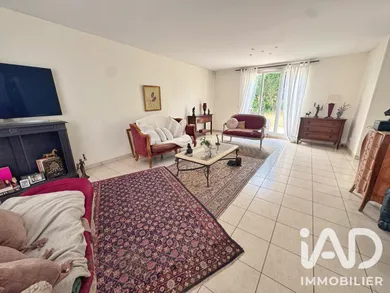 House in Magny-le-Hongre (77700)