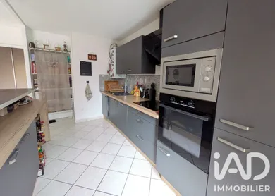 Apartment in Toulouse (31200)