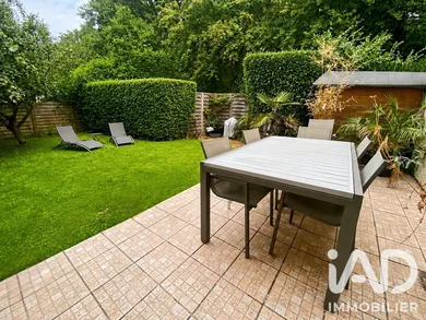 Apartment in Combs-la-Ville (77380)