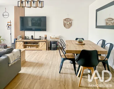 Apartment in Combs-la-Ville (77380)
