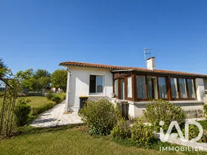 House in Saint-Laurent-de-Céris (16450)
