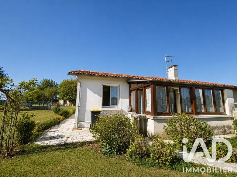 Maison 4 pièces 72 m² · à Saint-Laurent-de-Céris · 72,1 m² · 75 500 €