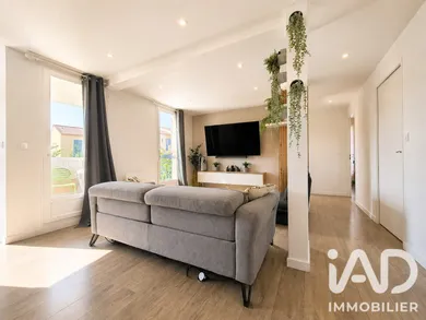 Appartement à Saint-Laurent-du-Var (06700)