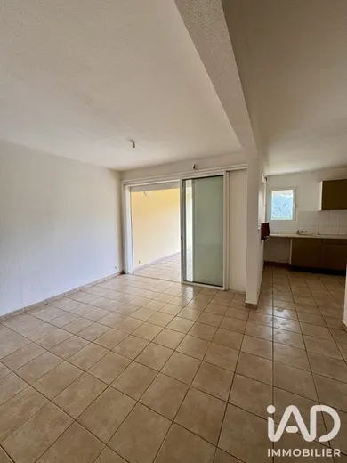 Appartement à GOURBEYRE (97113)