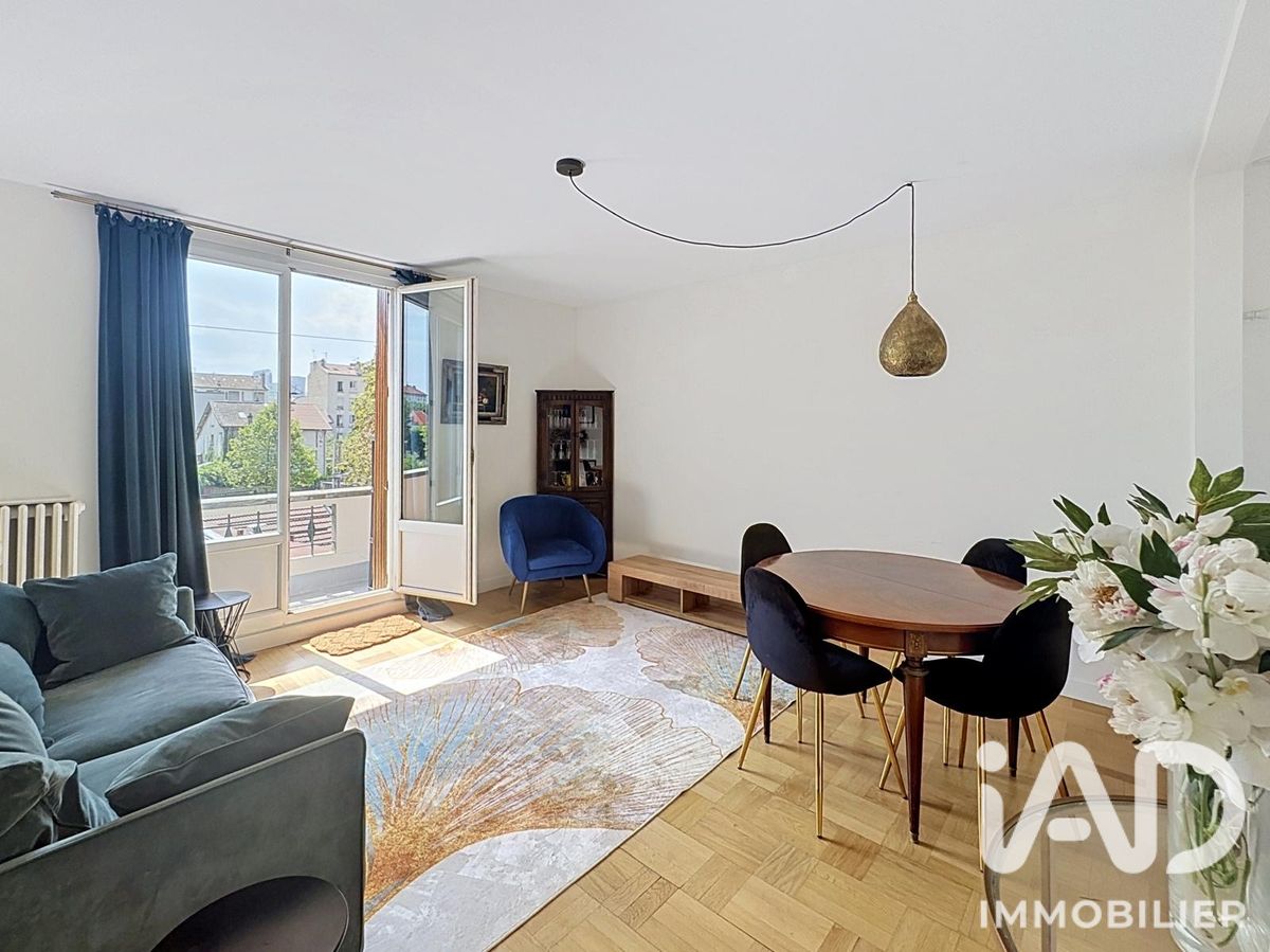 Appartement 3 pièces de 69 m² à Colombes (92700)