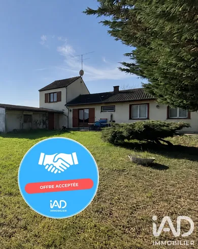 Traditional house in Presles-en-Brie (77220)