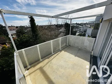 Apartment in Eysines (33320)