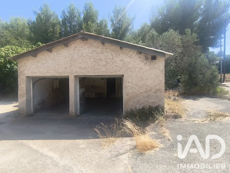 Parking 71 m² · à Ollioules · 71 m² · 69 000 €