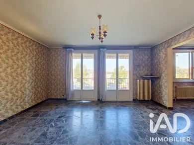 Apartment in Loyettes (01360)