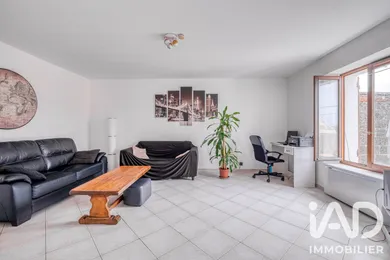 Appartement à Mouroux (77120)