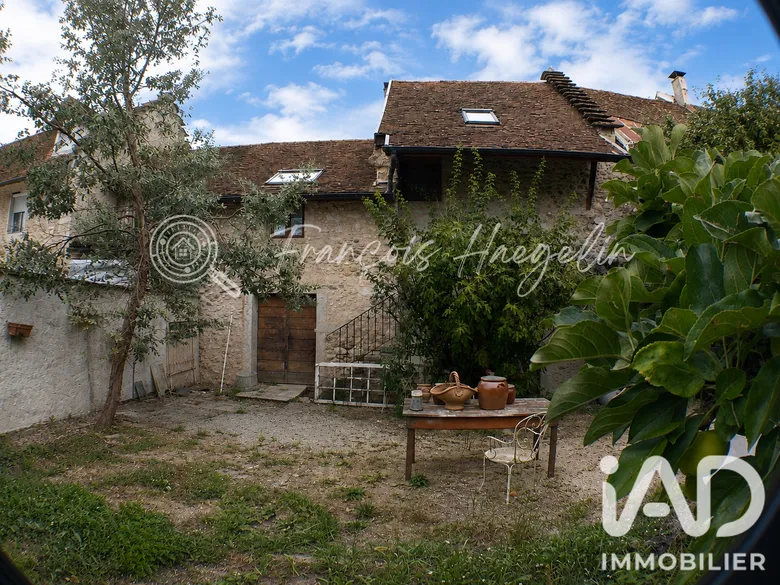 Maison 5 pièces 98 m² · à Peyrieu · 98 m² · 239 500 €