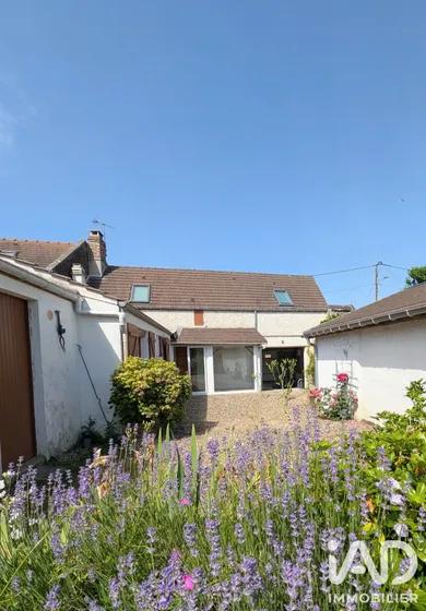 Maison de village à Chevrières (60710)