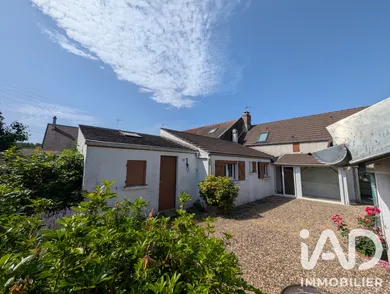 Maison de village à Chevrières (60710)