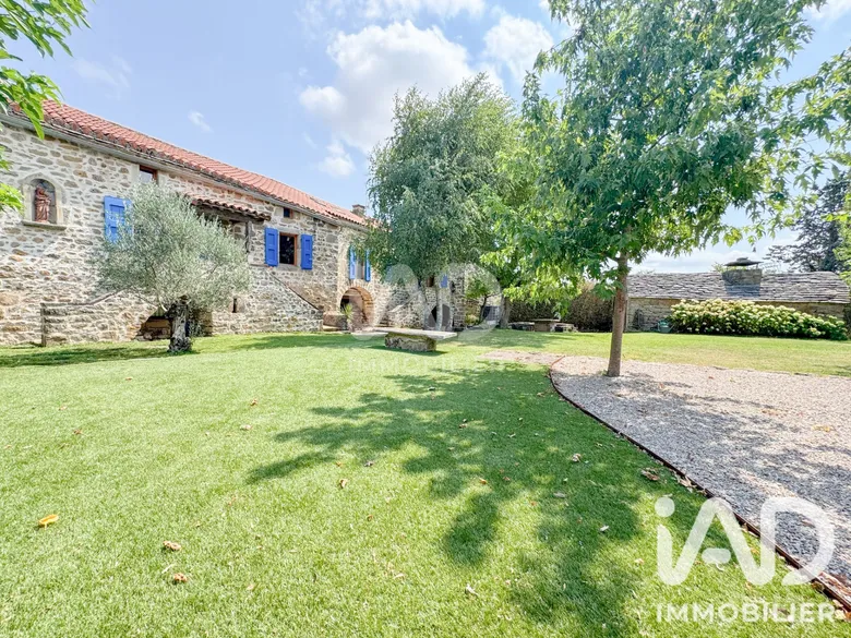 Maison 6 pièces 306 m² · à Les Costes-Gozon · 306 m² · 395 000 €