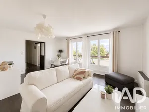 Apartment in Le Coudray-Montceaux (91830)