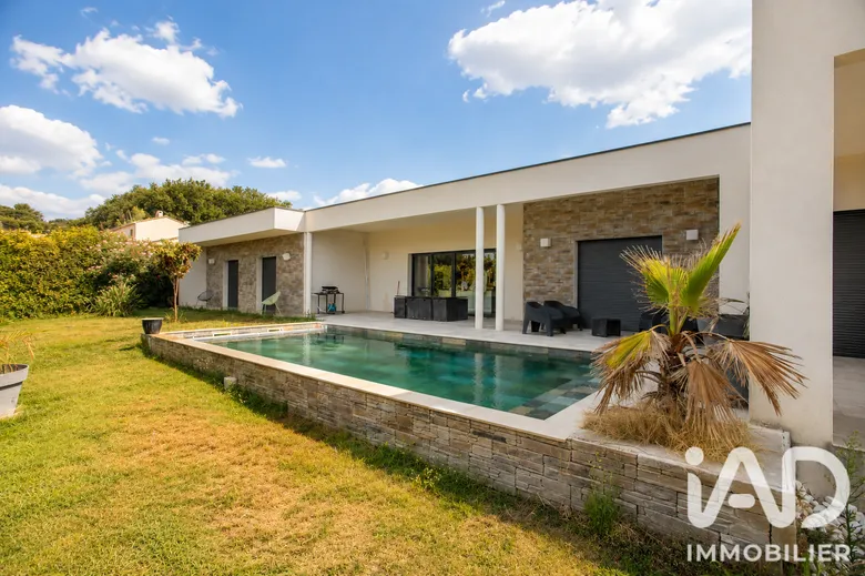 Maison 6 pièces 142 m² · à Rochefort-du-Gard · 142 m² · 699 000 €