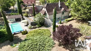 Maison traditionnelle à Assier (46320)