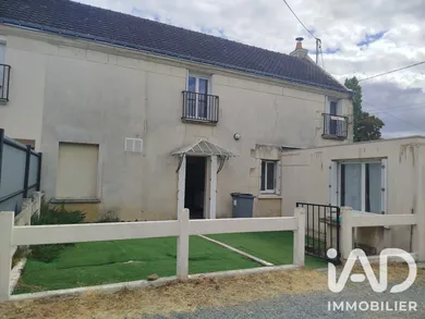Traditional house in Chinon (37500)