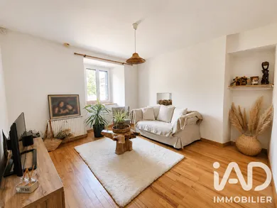 Maison de village à Cayres (43510)