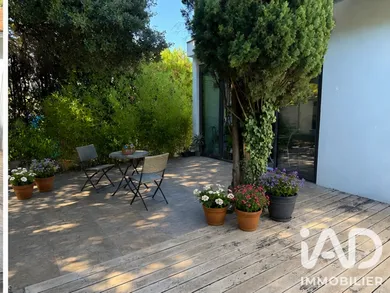 Traditional house in Villeneuve-lès-Avignon (30400)