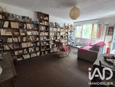 Apartment in Bègles (33130)