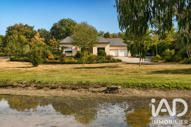 Maison 7 pièces 160 m² · à Ombrée d'Anjou · 160 m² · 354 000 €