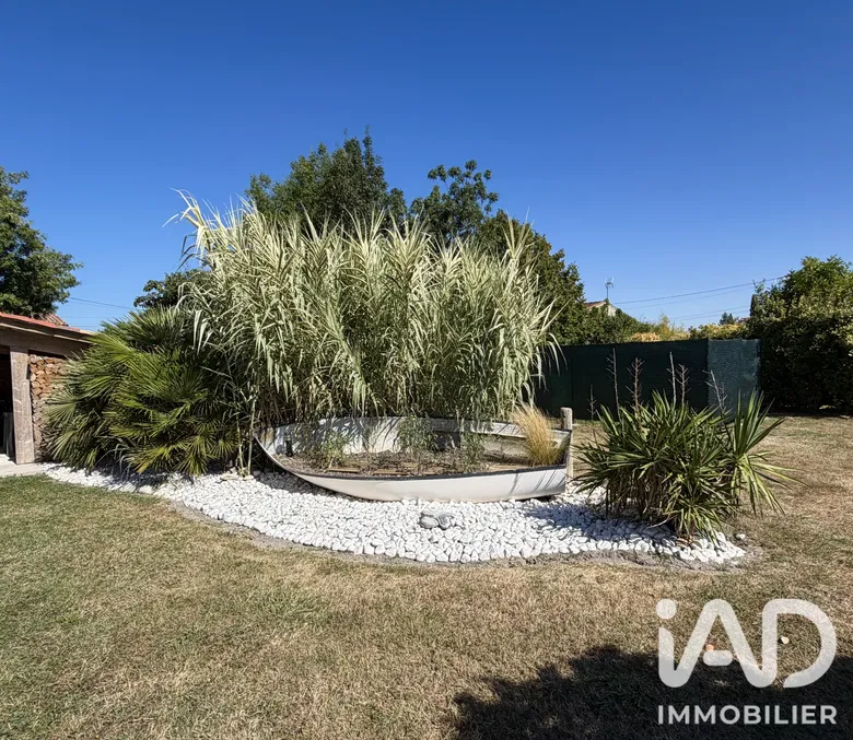 Maison 6 pièces 139 m² · à Saint-Sever-de-Saintonge · 139 m² · 294 000 €