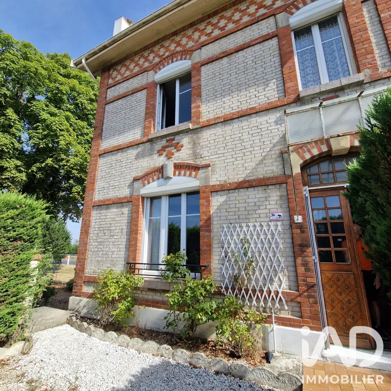 Maison 4 pièces 138 m² · à Vitry-le-François · 138 m² · 65 000 €