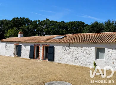 Longere in Challans (85300)