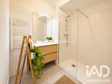 Appartement à Sarrians (84260)