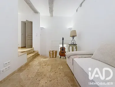 Apartment in Châteauneuf-Grasse (06740)