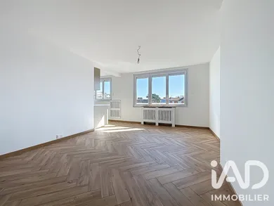 Apartment in Enghien-les-Bains (95880)