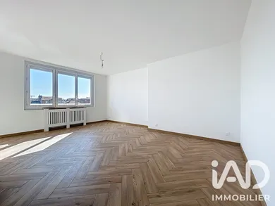 Apartment in Enghien-les-Bains (95880)