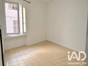 Studio in Ollioules (83190)