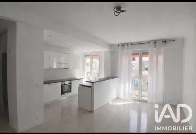 Appartement à Nice (06100)