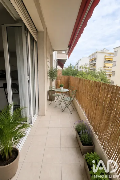 Appartement à Nice (06100)