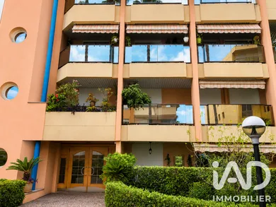 Appartement à Roquebrune-Cap-Martin (06190)