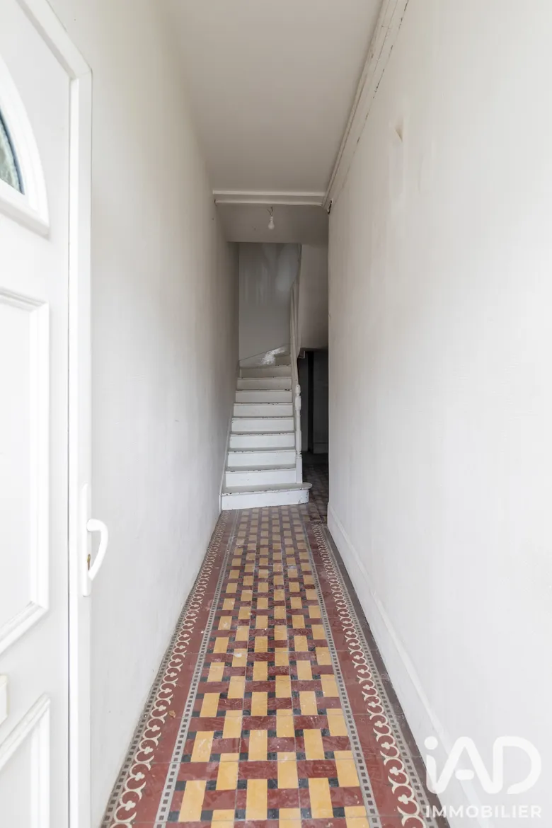 Immeuble 4 pièces 180 m² · à Cholet · 180 m² · 231 000 €