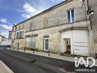 Building in Montendre (17130)