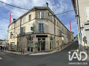 Building in Montendre (17130)