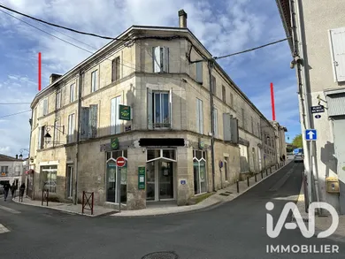 Building in Montendre (17130)