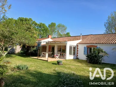 Longère à Soullans (85300)