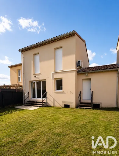 House in Caumont-sur-Durance (84510)