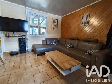 Maison traditionnelle à Neufmanil (08700)