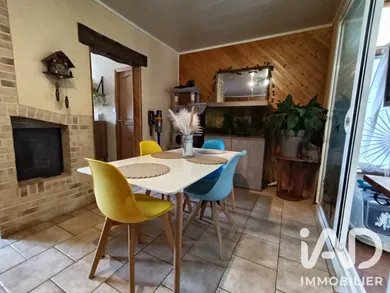 Maison traditionnelle à Neufmanil (08700)